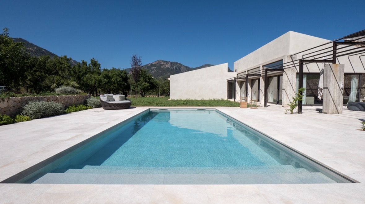 Porcelánico y piedra natural